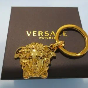 s_wp_6599fc010841b9f8fc655bb4.webp Gianni Versace Medusa Head Leather 4-Key Holder 😍❤️‍🔥 main image 0